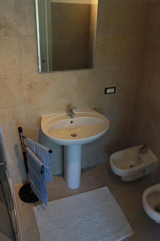 Dal Generale Hotel Moniga del Garda Luaran gambar